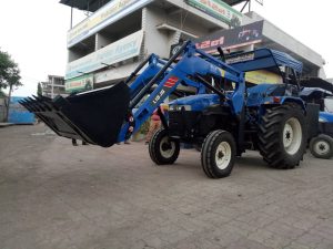 holland-tractor-front-end-loader-with-standard-buc