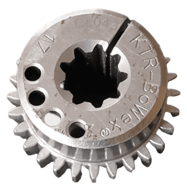 A side-by-side comparison of the Bowex Vibration Coupling M24 and a traditional rigid coupling.